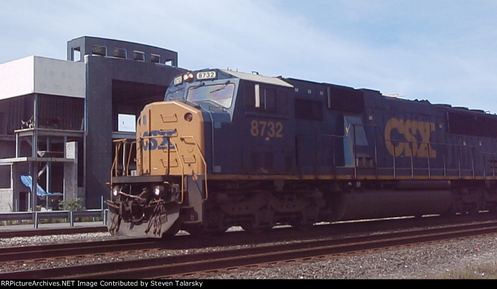 CSX 8732